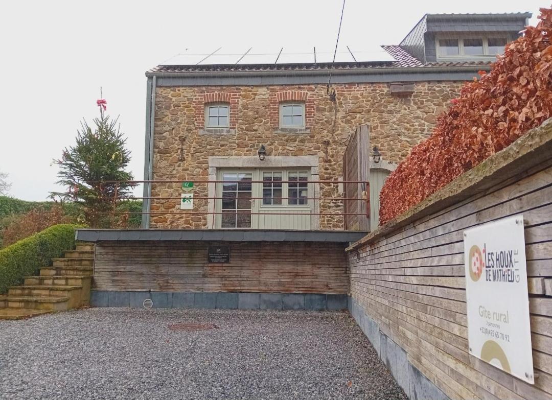 Les Houx De Mathieu Villa Engis Eksteriør bilde